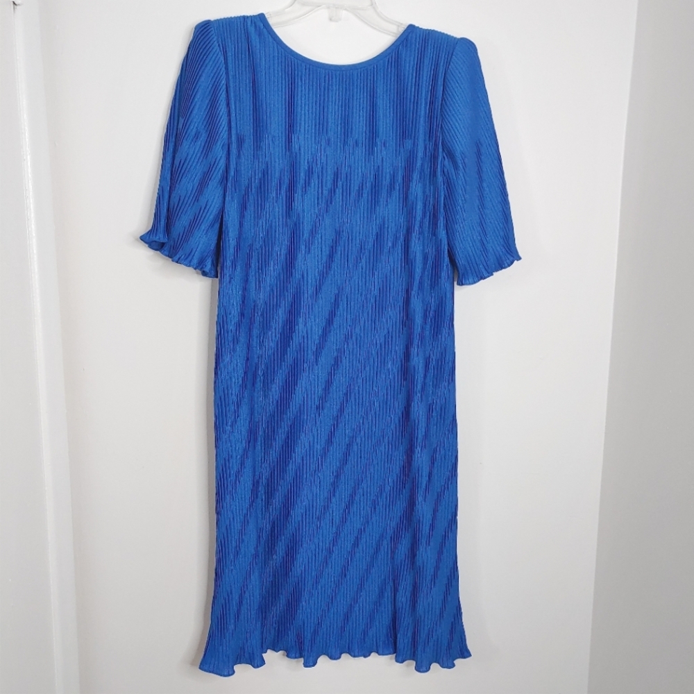 Nu-Mode vintage 80s royal blue textured midi dress. Size 11/12